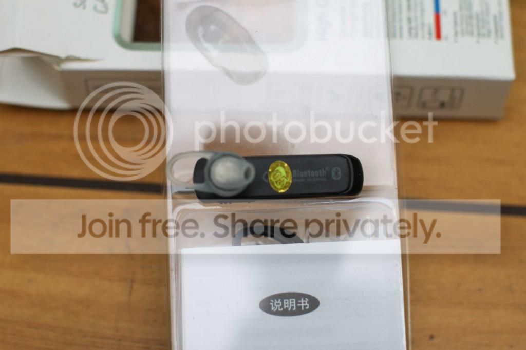 Xả hàng tai nghe bluetooth iphone, samsung, LG, Blackberry giá cực rẻ - 1